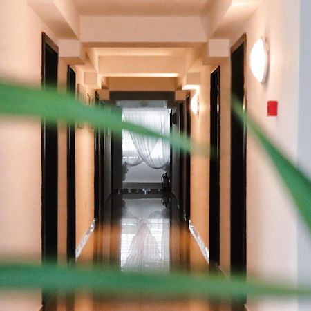 Hotel Victory Mamaia Bagian luar foto